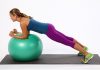 Gym ball: esercizi per rassodare il corpo anche a casa