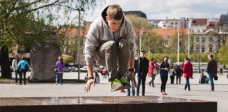 Parkour, in cosa consiste e come si pratica questo sport urbano?