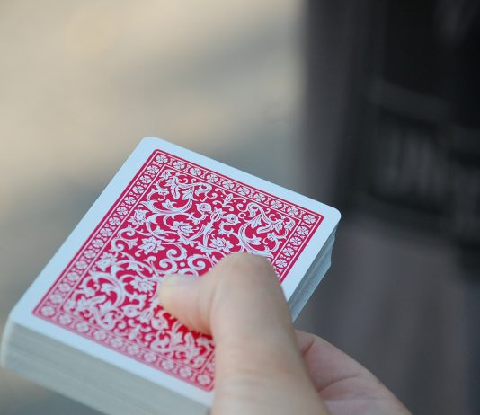 Quali sono i giochi di carte più famosi e diffusi al mondo?